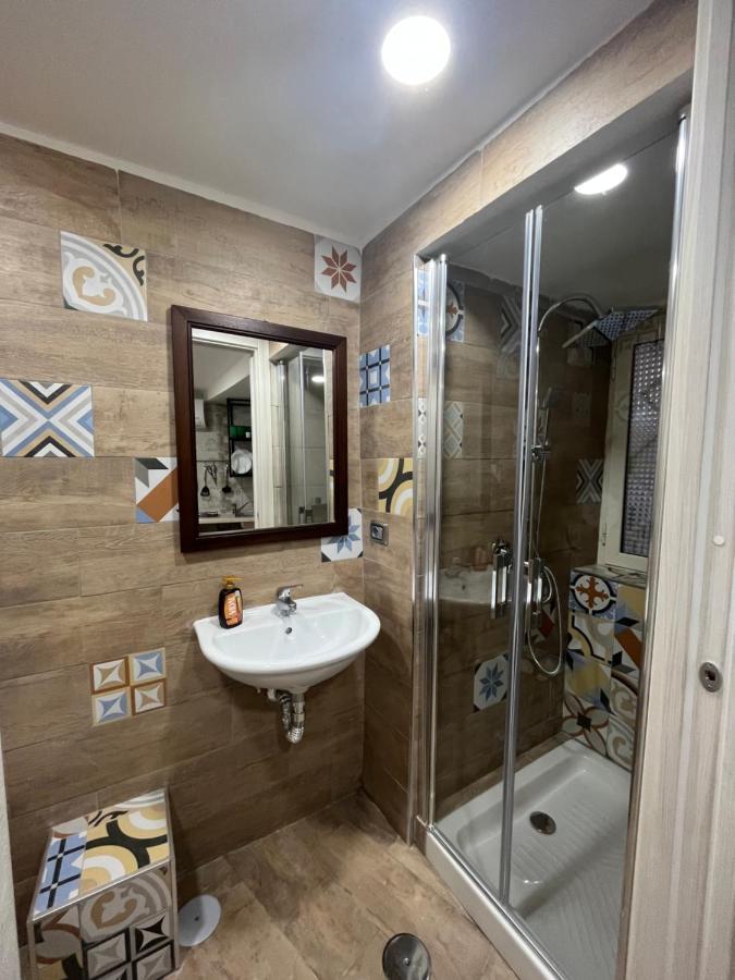 Maison Cresh Наполи Екстериор снимка