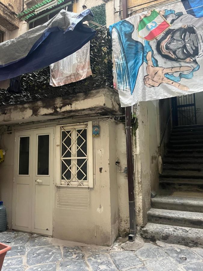 Maison Cresh Наполи Екстериор снимка