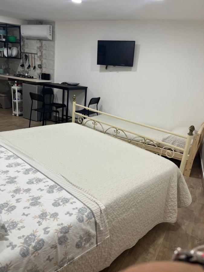 Maison Cresh Наполи Екстериор снимка